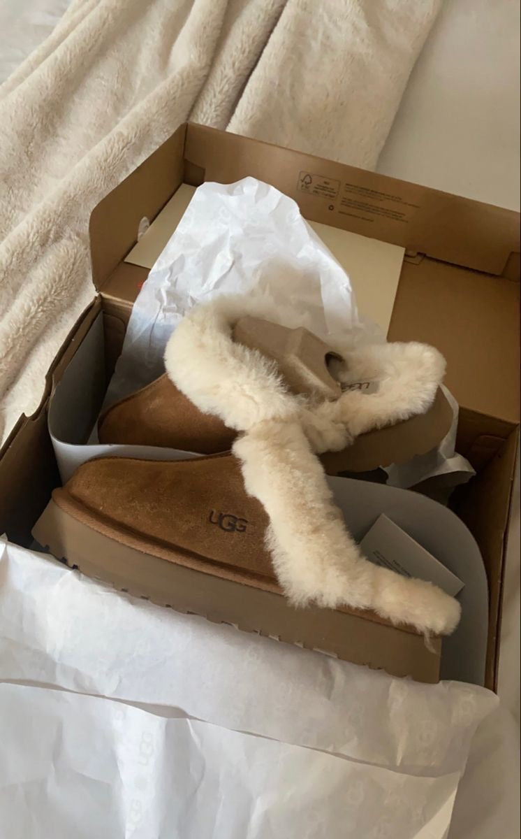 Ugg Disquette suede Slippers - high-performance athletic footwear with advanced cushioning