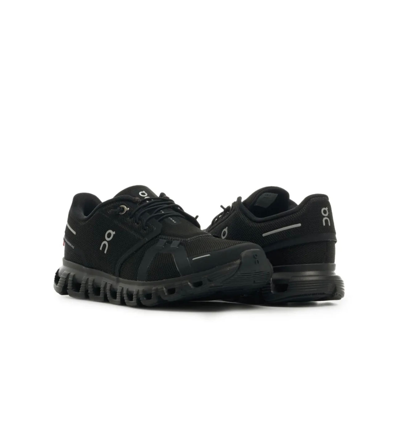 On Cloud 5.0 Triple Black - high-performance athletic footwear in Black with advanced cushioning