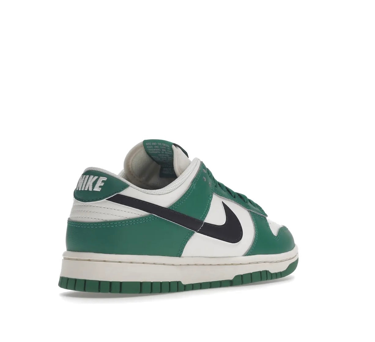 Nike Dunk Low SE Lottery Pack Malachite Green high-performance athletic footwear Green