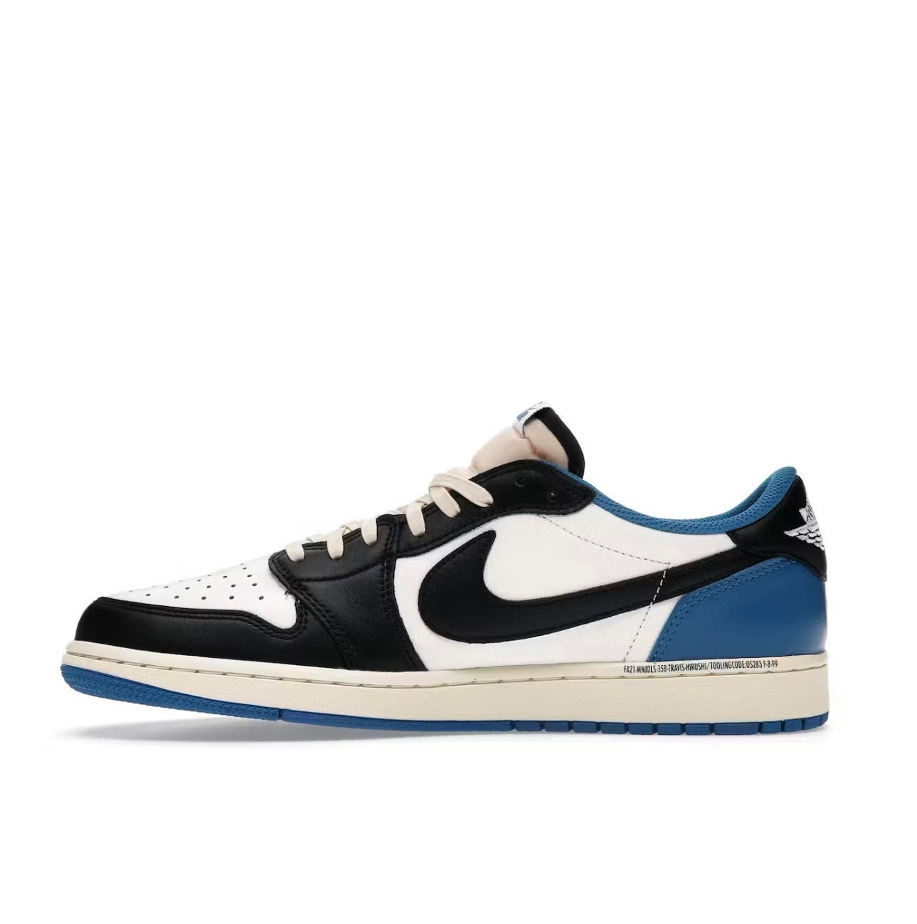 Jordan 1 Low Fragment x Travis Scott מידה 41 - high-performance athletic footwear with advanced cushioning