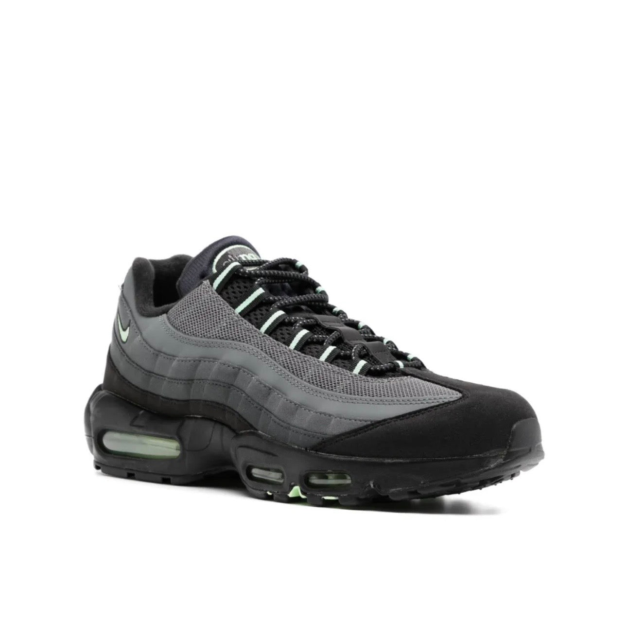 Nike air Vapormax 95·grey black green - high-performance athletic footwear in Black with advanced cushioning