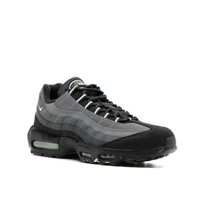Nike air Vapormax 95·grey black green - high-performance athletic footwear in Black with advanced cushioning