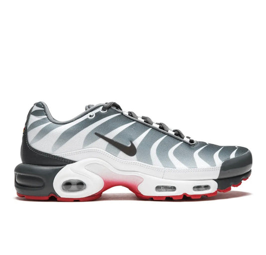 Nike Vapormax grey white red - high-performance athletic footwear in White with advanced cushioning