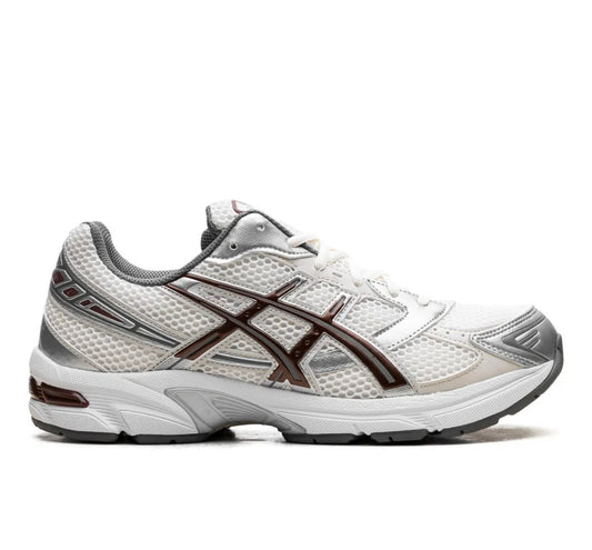 ASICS Gel 1130 silver black - high-performance athletic footwear in Black with advanced cushioning