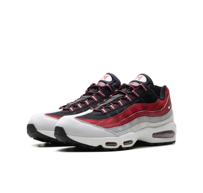 Nike air Vapormax 95·black white red - high-performance athletic footwear in Black with advanced cushioning