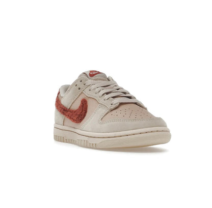 Nike Dunk Low Terry Swoosh מידה 36.5 - high-performance athletic footwear with advanced cushioning