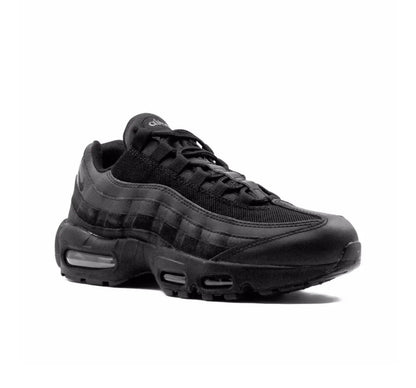 Nike air Vapormax 95·black - high-performance athletic footwear in Black with advanced cushioning