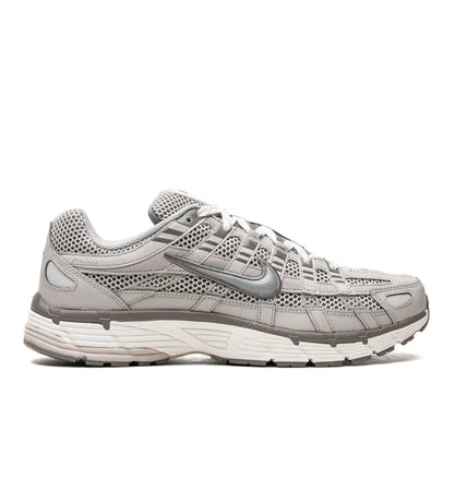 Nike Zoom Vomero 5 Dark Silver - high-performance athletic footwear in Silver with advanced cushioning